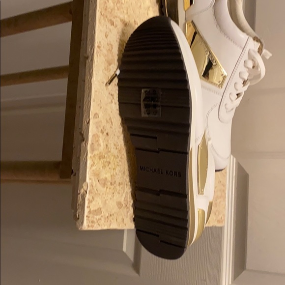 Michael Kors Allie Optic White and Go - Picture 5 of 7